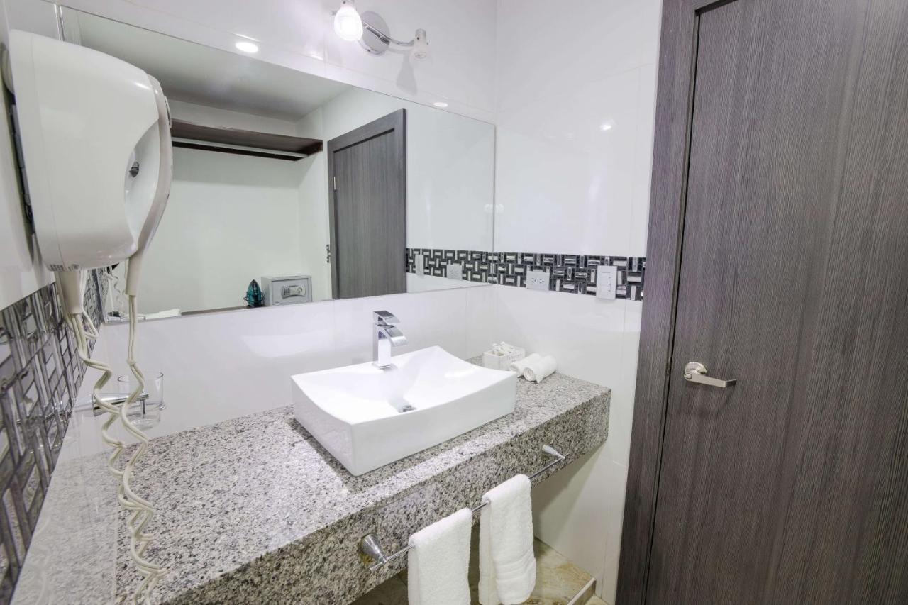 Basha Hotel & Restaurant Σαν Πέδρο Σούλα Εξωτερικό φωτογραφία